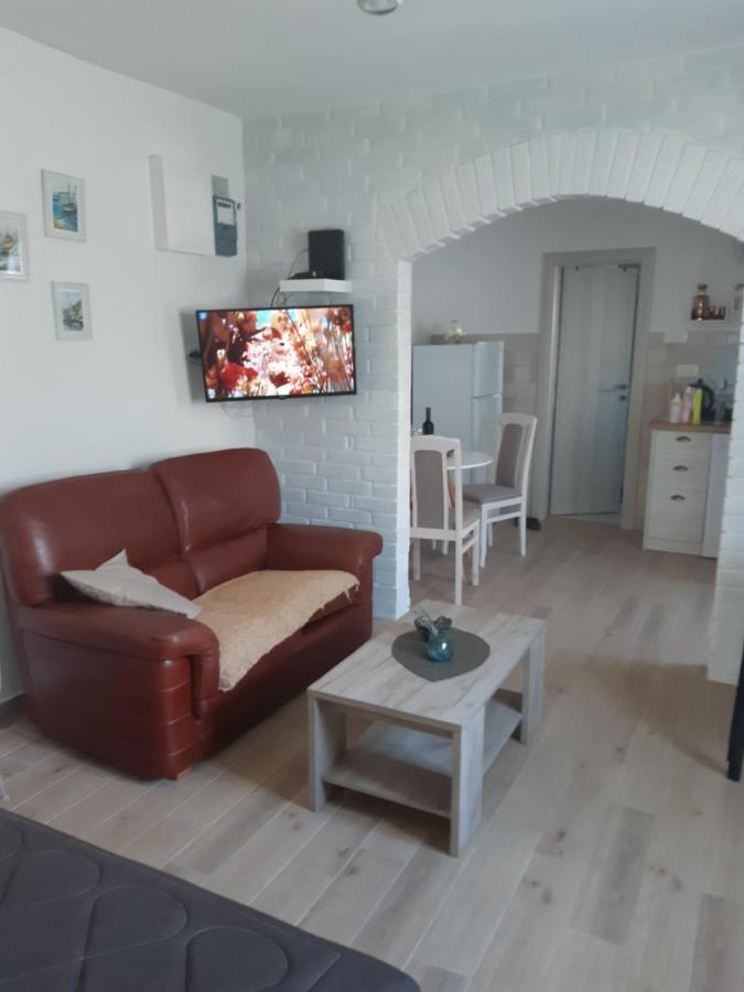 Old Marine House Apartment ติวัต ภายนอก รูปภาพ