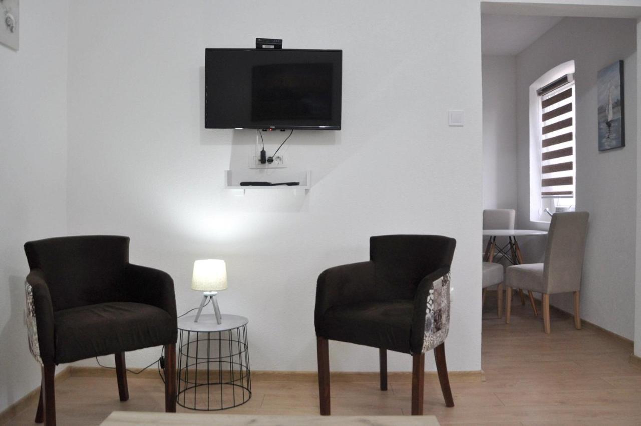 Old Marine House Apartment ติวัต ภายนอก รูปภาพ
