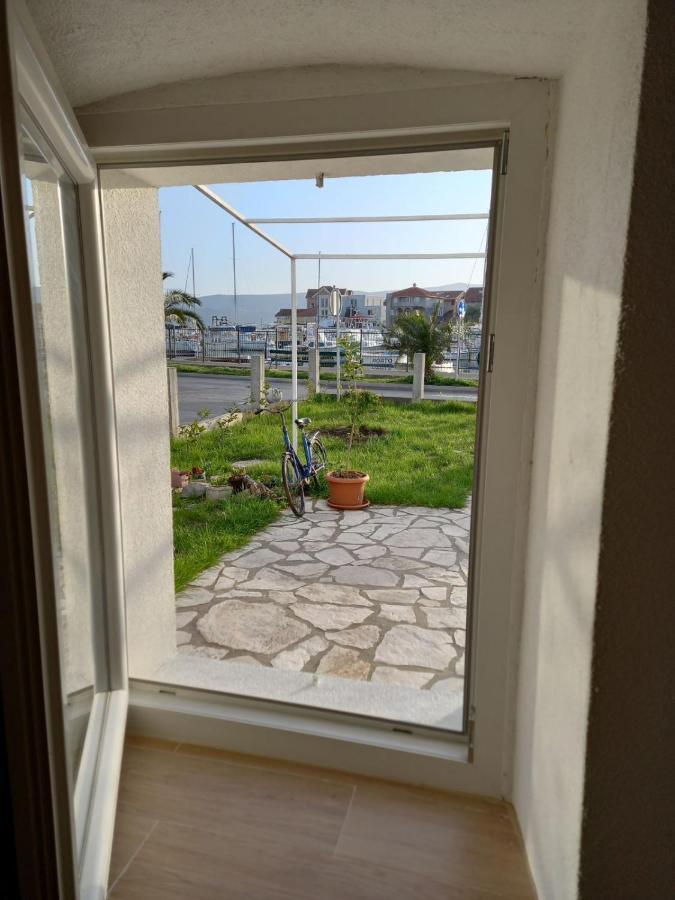 Old Marine House Apartment ติวัต ภายนอก รูปภาพ