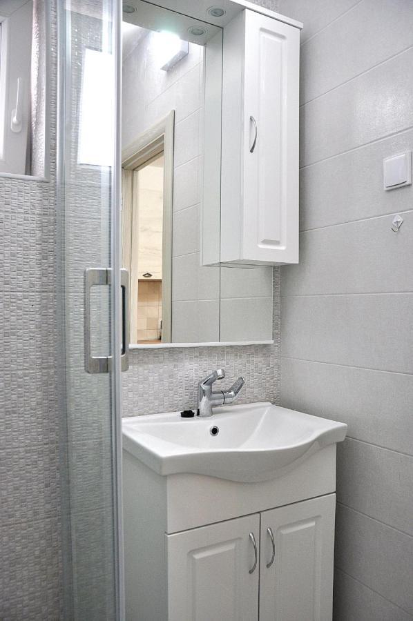 Old Marine House Apartment ติวัต ภายนอก รูปภาพ