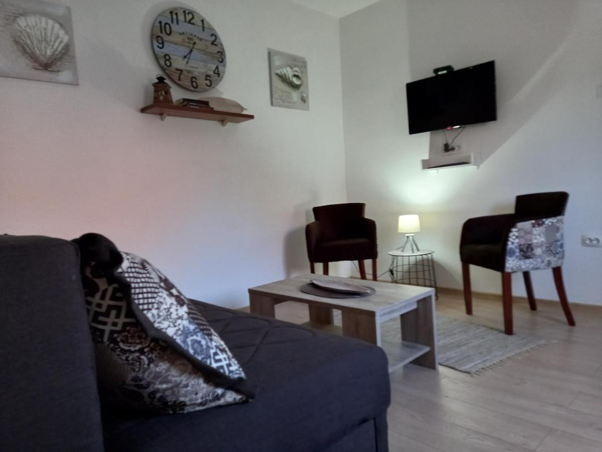 Old Marine House Apartment ติวัต ภายนอก รูปภาพ