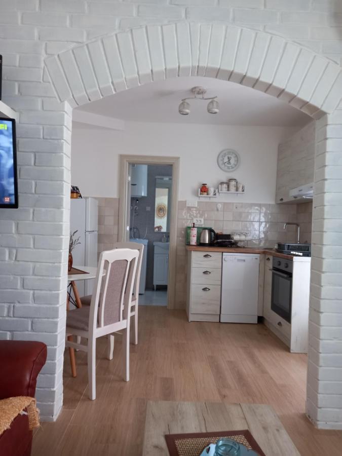 Old Marine House Apartment ติวัต ภายนอก รูปภาพ