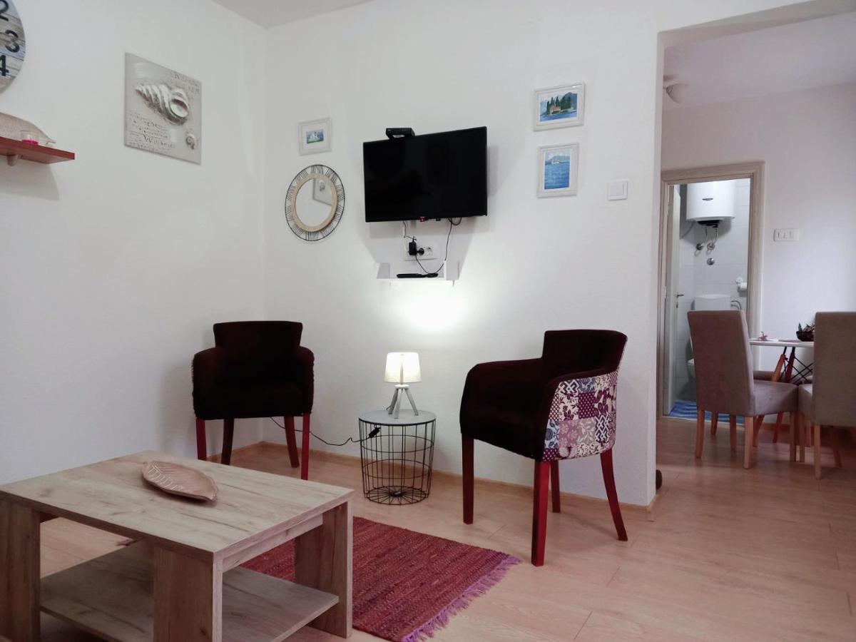 Old Marine House Apartment ติวัต ภายนอก รูปภาพ